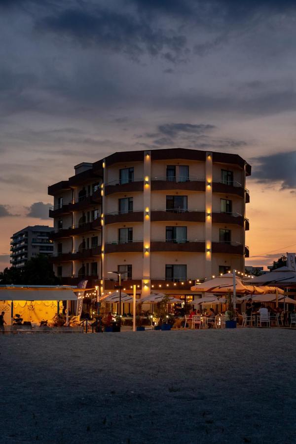 Hotel Bueno Mamaia Exterior photo